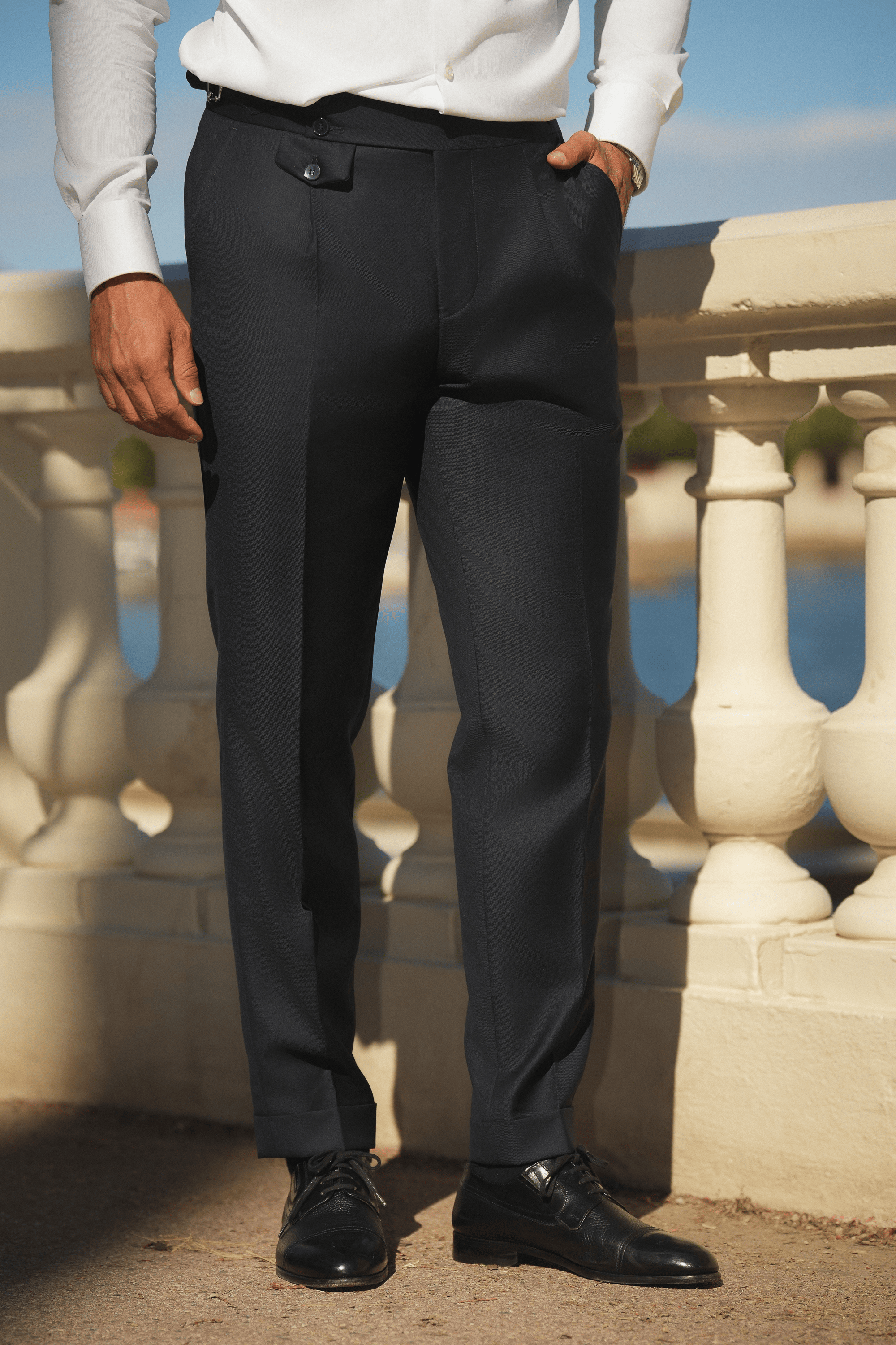 Dunkelblauer Slim-Fit Super 130’s Wollanzug mit Einreiher