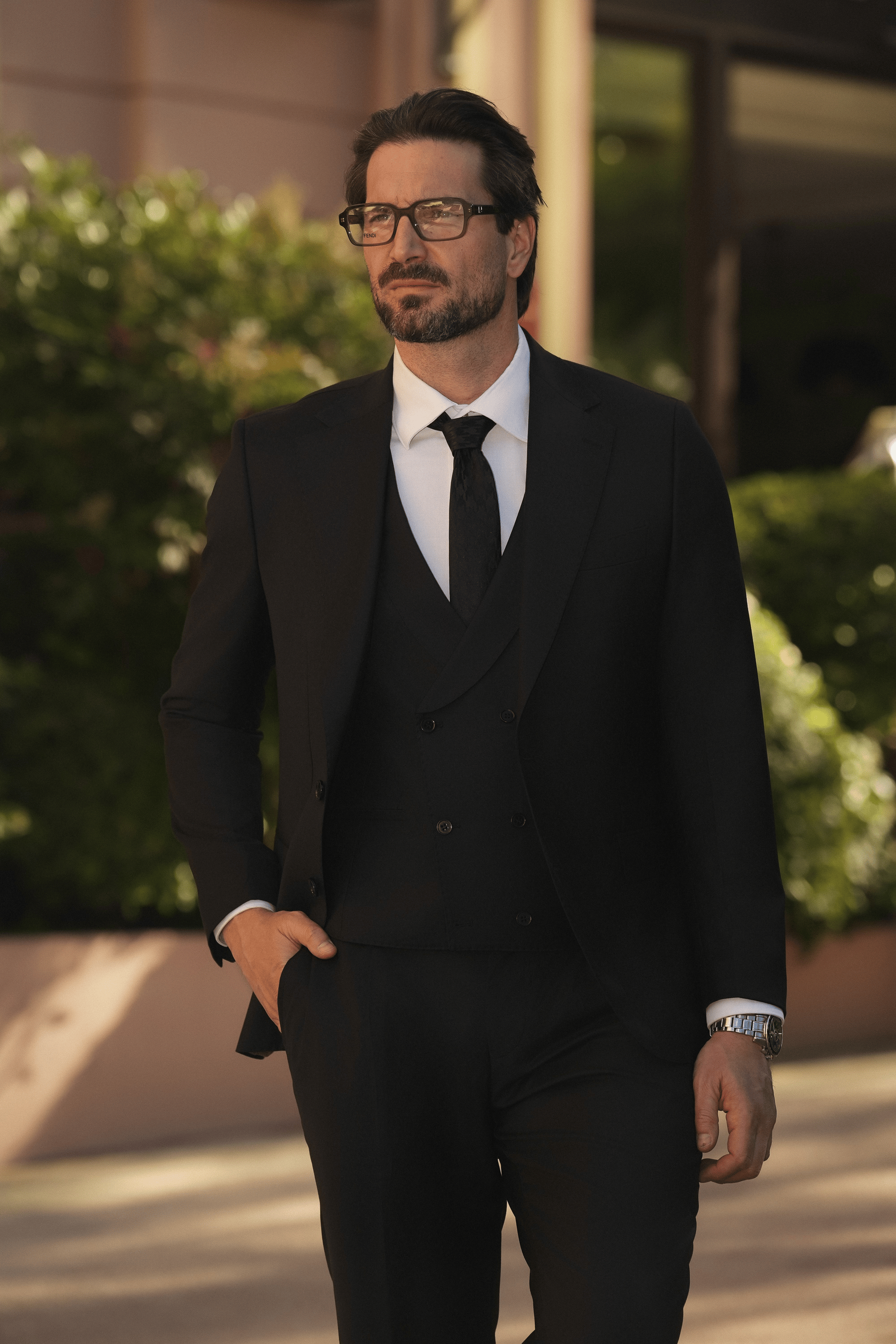 Schwarzer Slim-Fit Wollanzug mit Einreiher