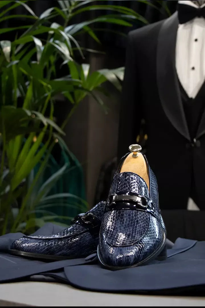 Dunkelblauer Leder-Horsebit-Loafer-Schuh