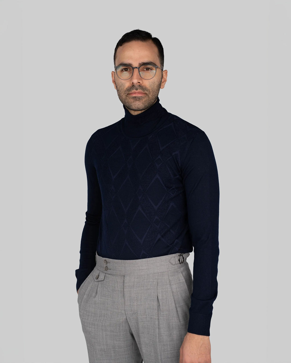 Dunkelblauer Rollkragenpullover aus Wollmischung
