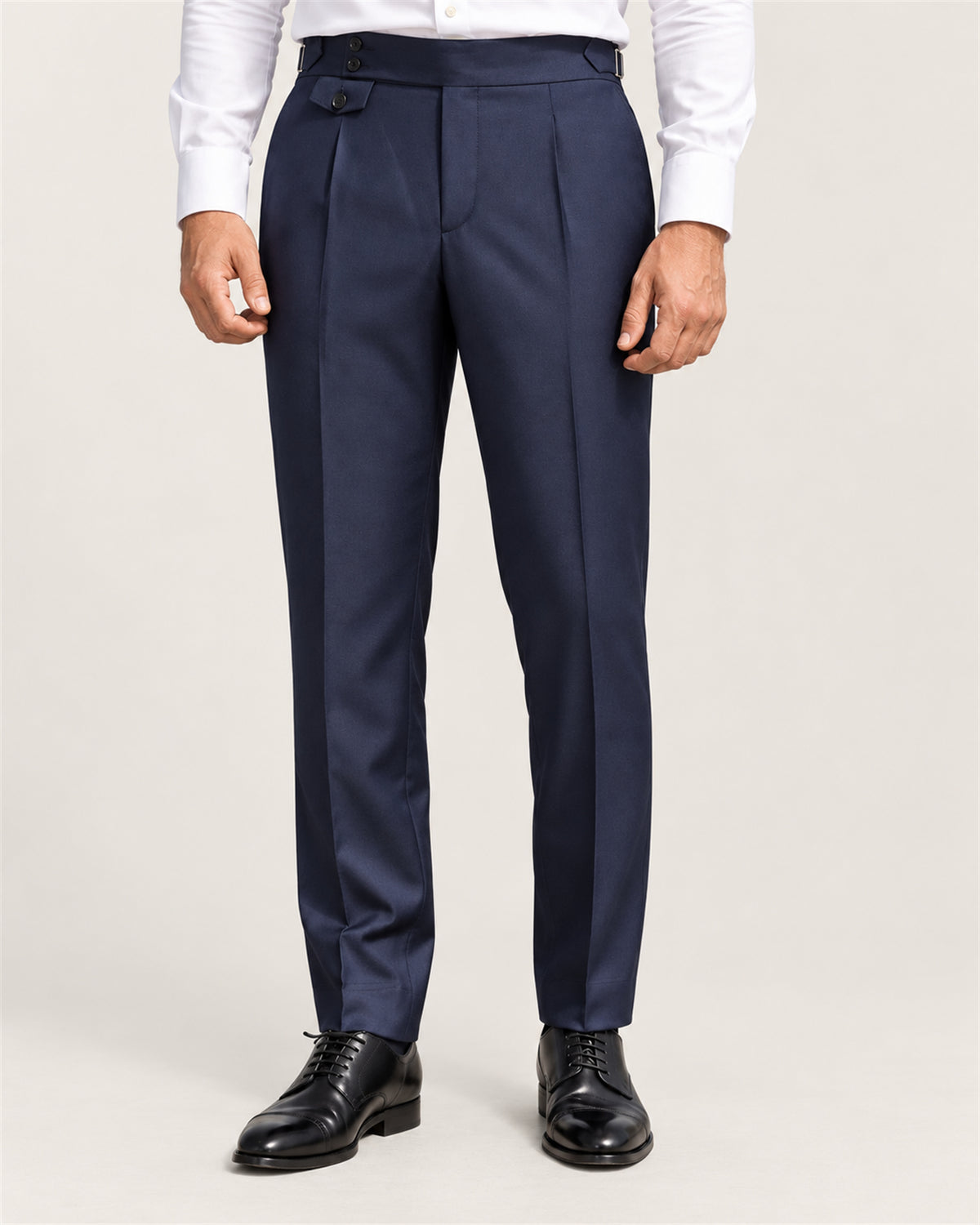 Dark blue slim fit Super 130’s wool suit with single-breasted jacket