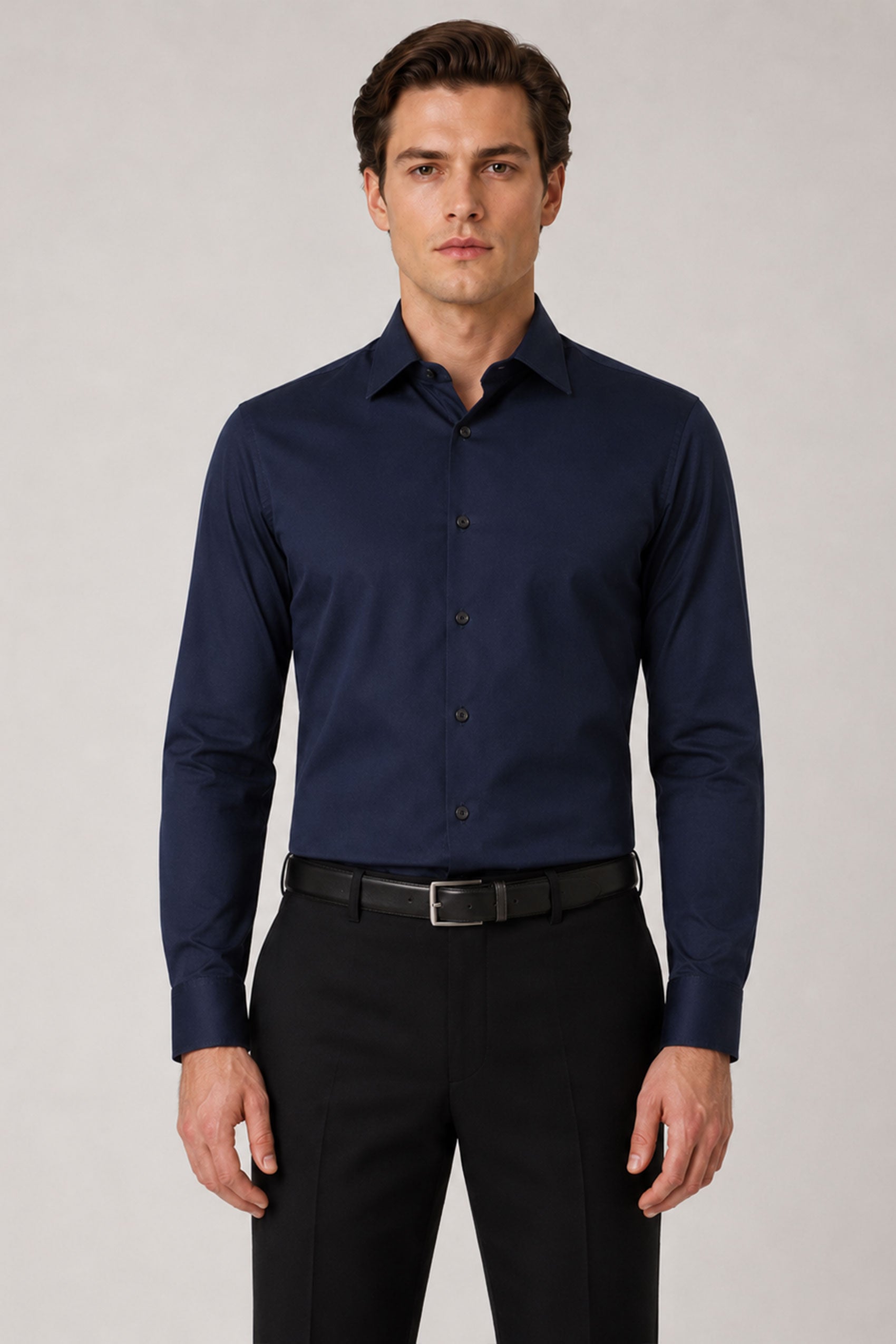 Dunkelblaues Modern Fit Hemd