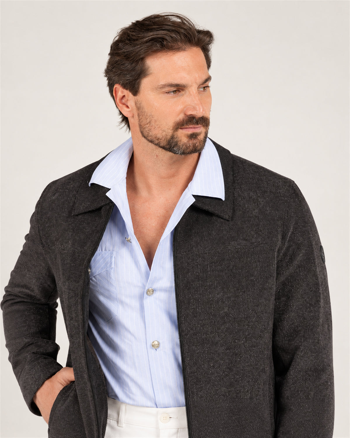 Dunkelgraue italienische Jacke