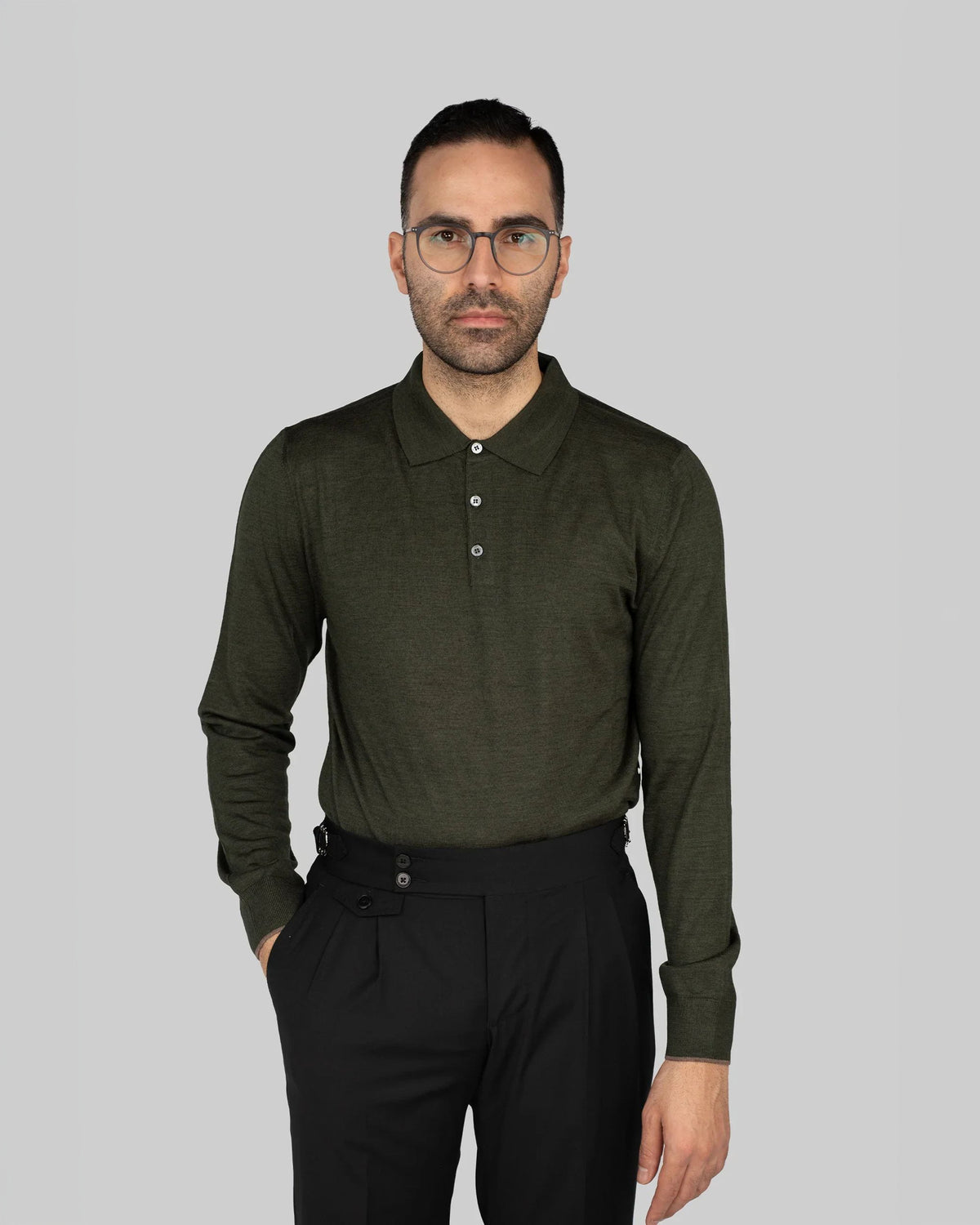 Dunkelgrüner italienischer Pullover aus Wollmischung