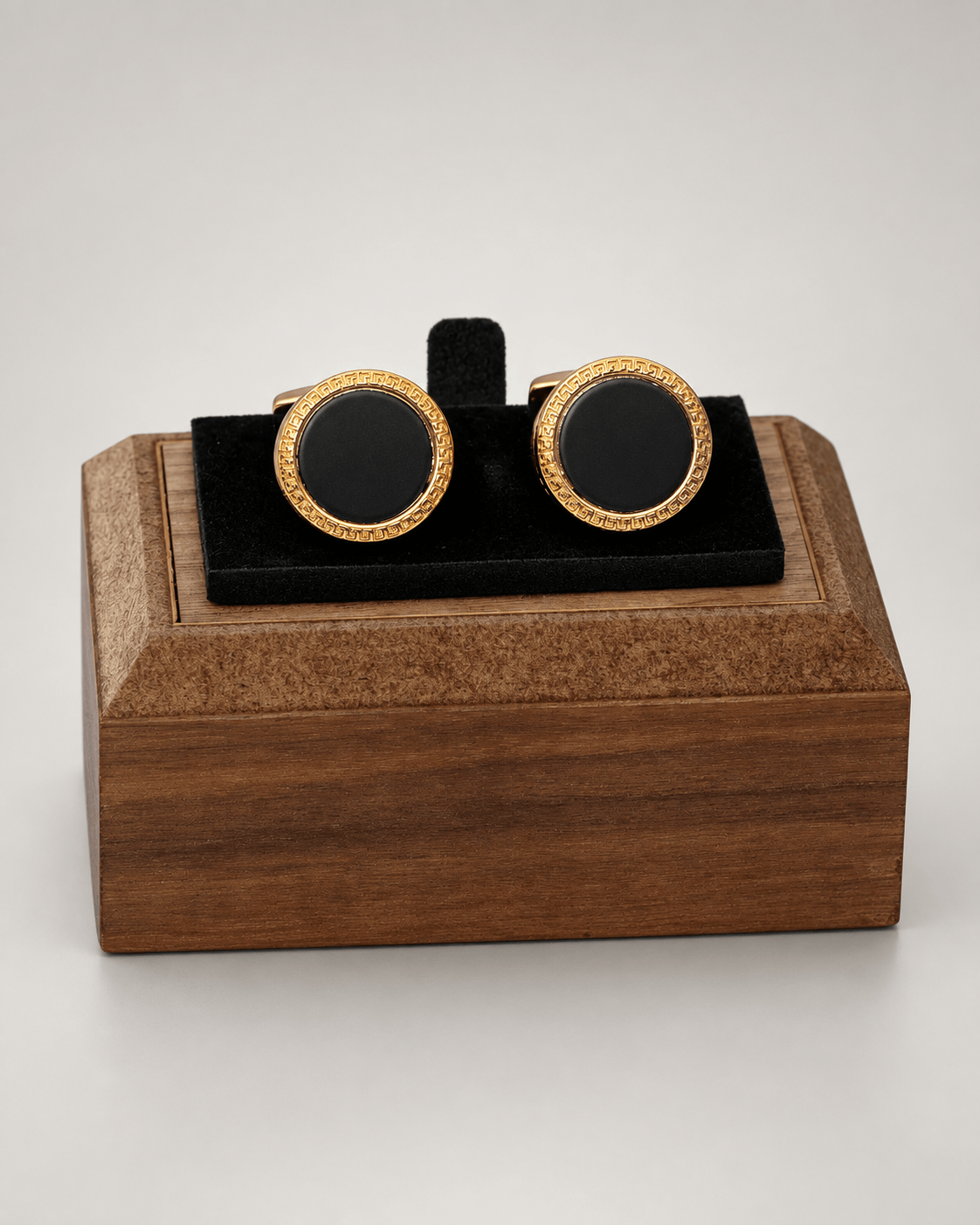 Golden cufflinks made of Italian metal, round design