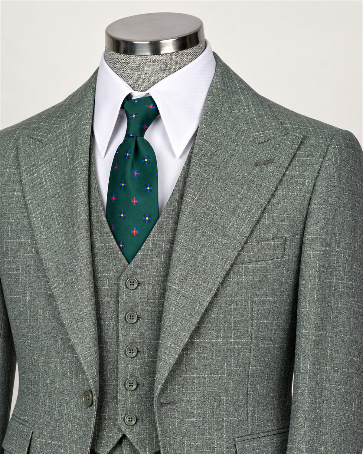 Green checked modern-fit three-piece suit – lapel detail