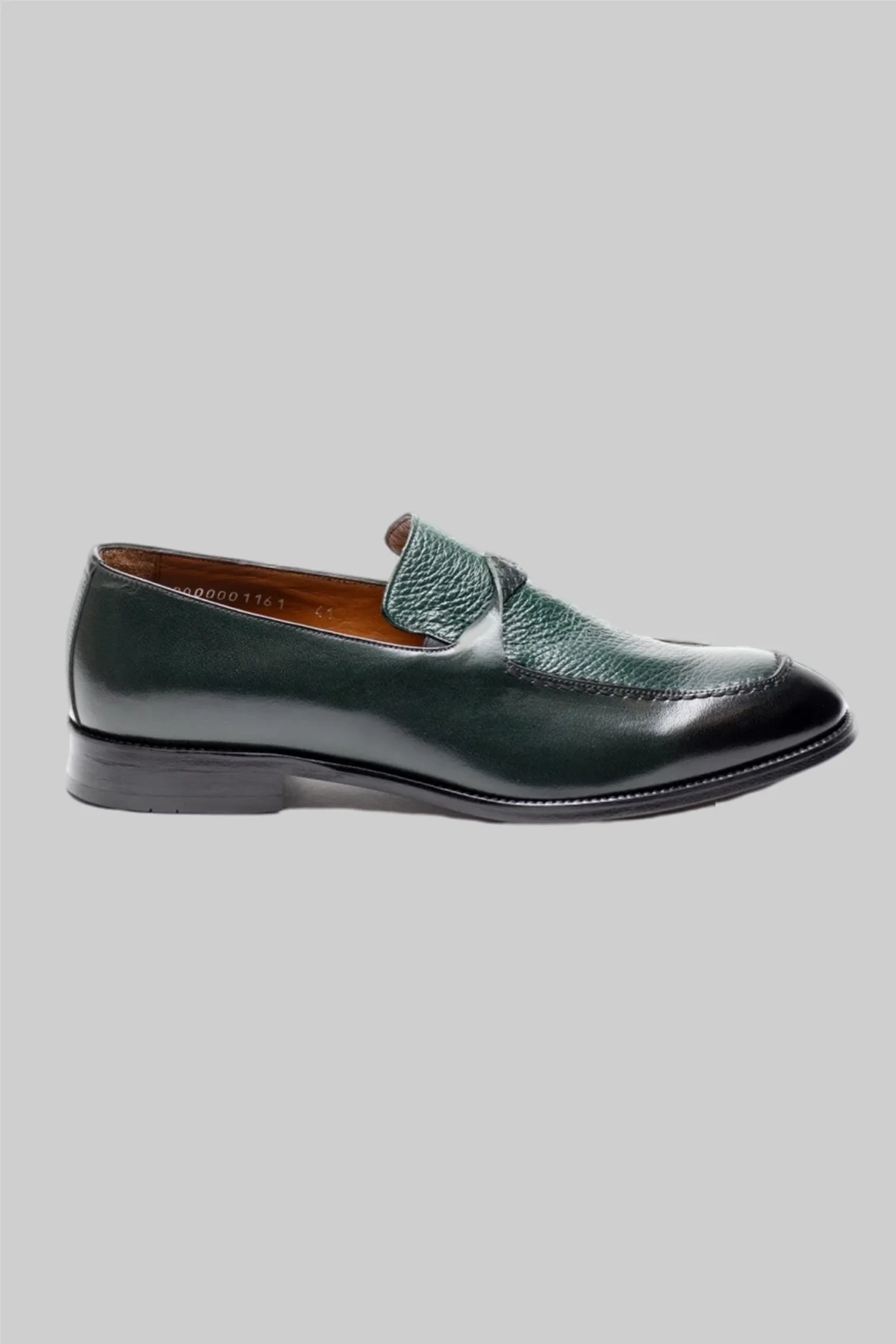 Grüne klassische Schuhe