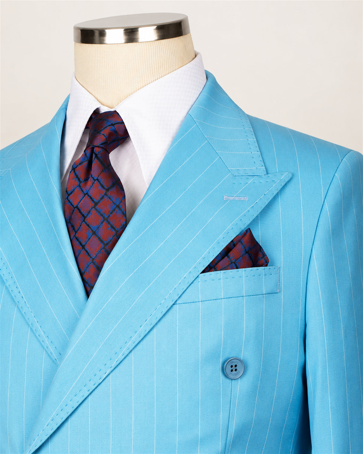 Hellblauer gestreifter Modern-Fit-Zweireiher – Detail des Revers