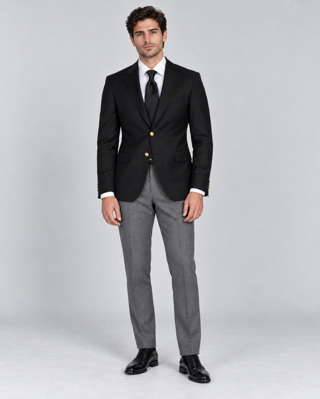 Black single-breasted blazer made of fine wool