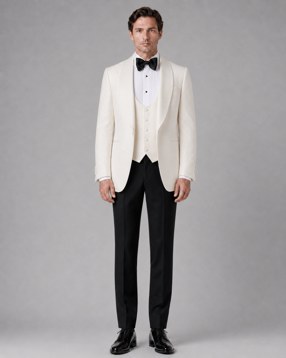 Smoking Herren Weiss – Hochzeitsanzug in Ivory mit Satin-Revers