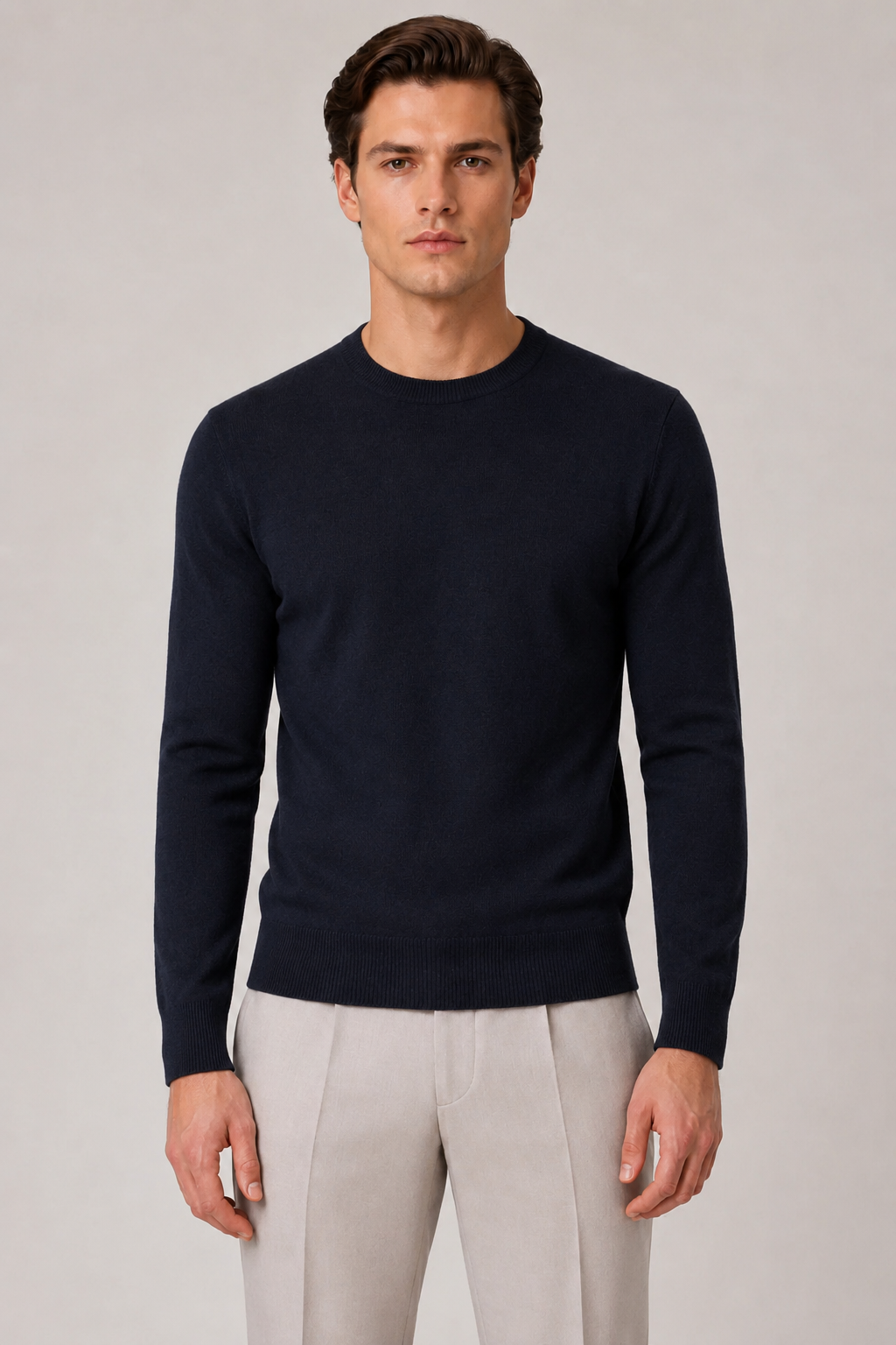 Klassischer Pullover mit Rundhalsausschnitt Navy