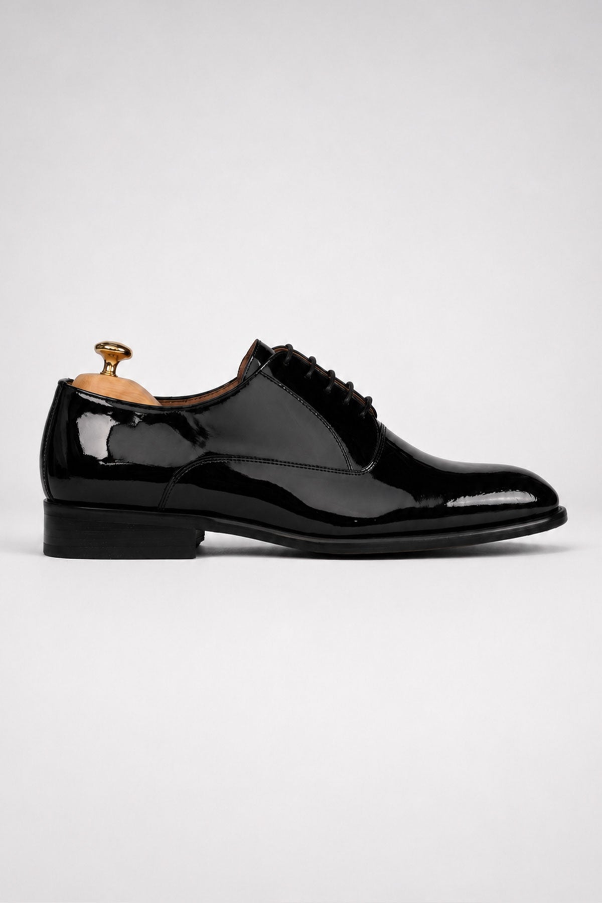 Black patent calf leather Oxford shoes