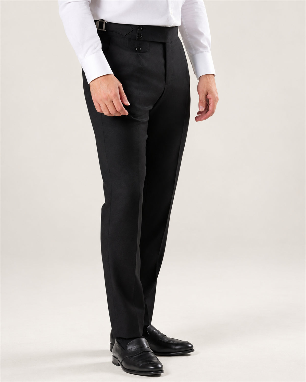 Schwarze Tailored-Fit Stoffhose aus Super-130’s-Wolle