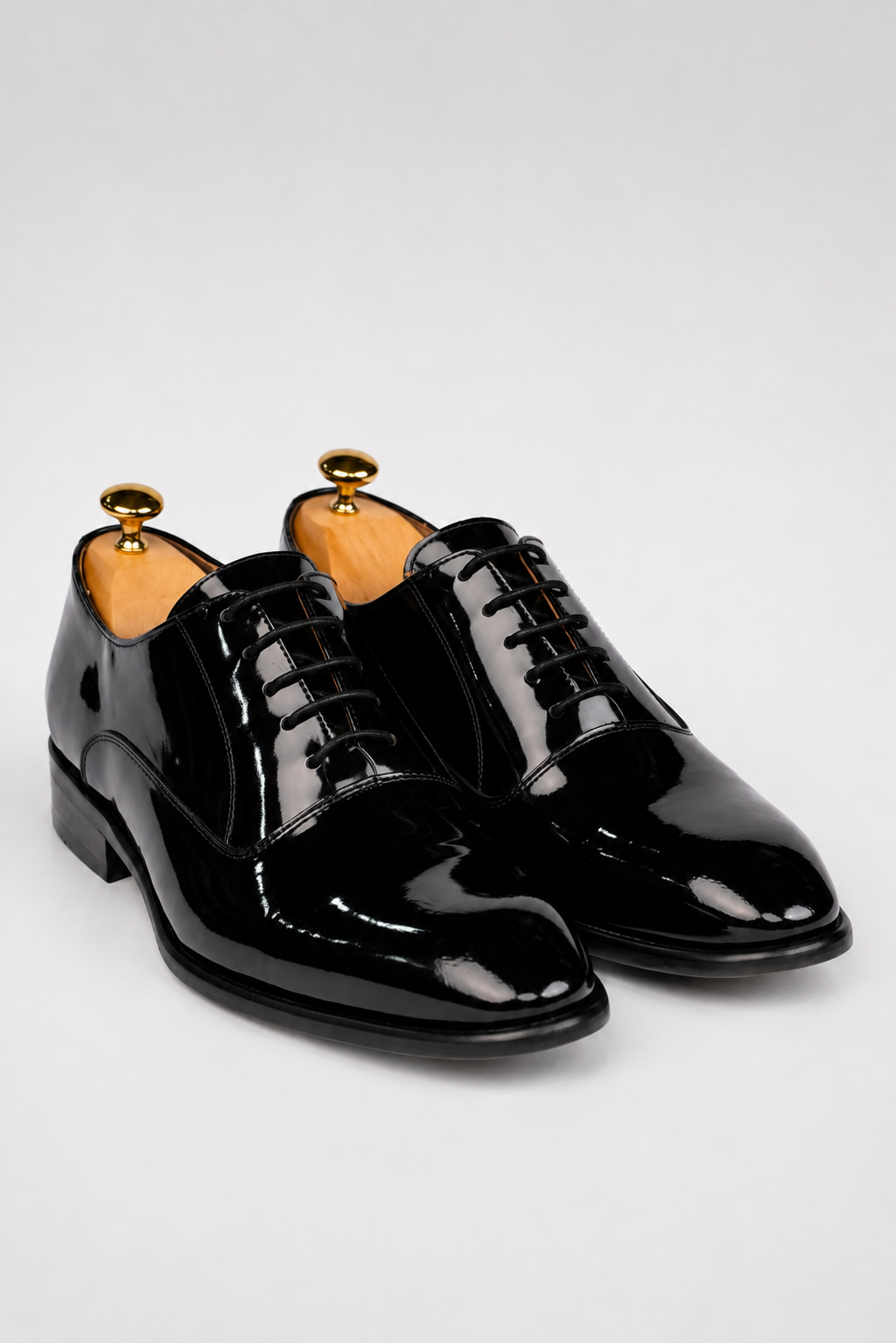 Black patent calf leather Oxford shoes