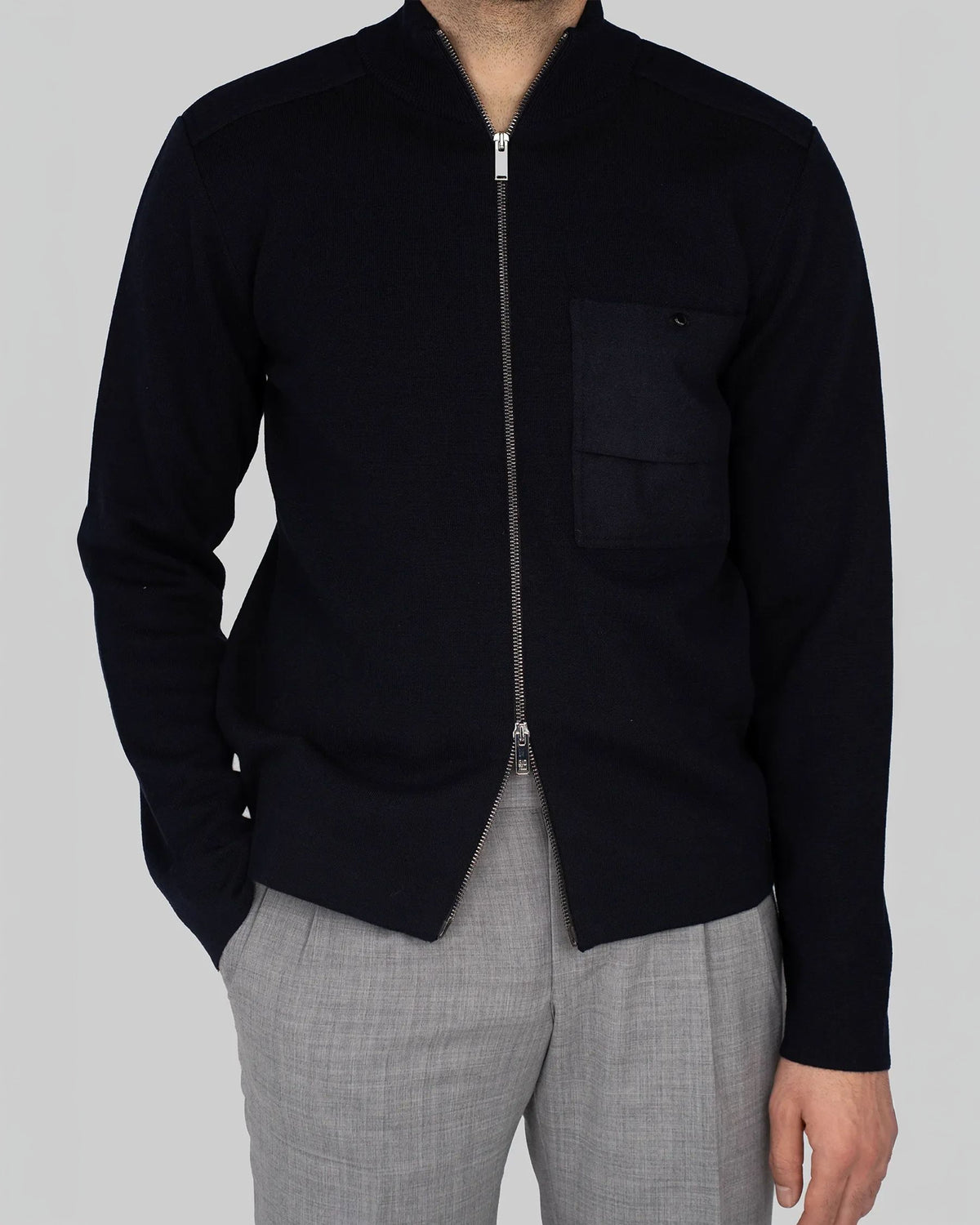 Schwarzer Regular-Fit-Zip-Up-Pullover aus Wollmischung