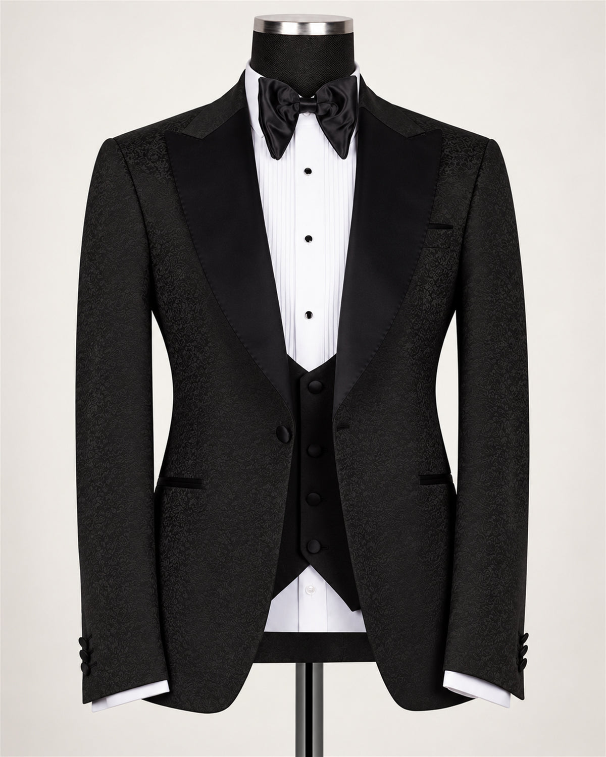 Black three-piece slim-fit tuxedo with a shawl collar – blazer on mannequin