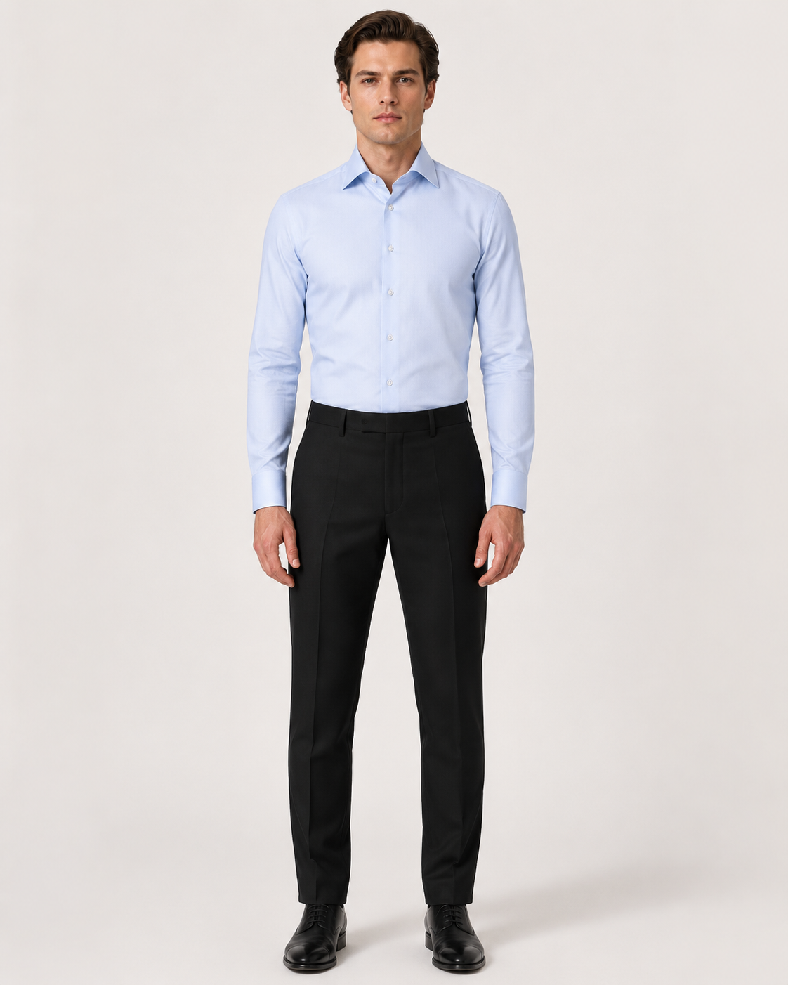 Sehr hellblaues Modern Fit Hemd