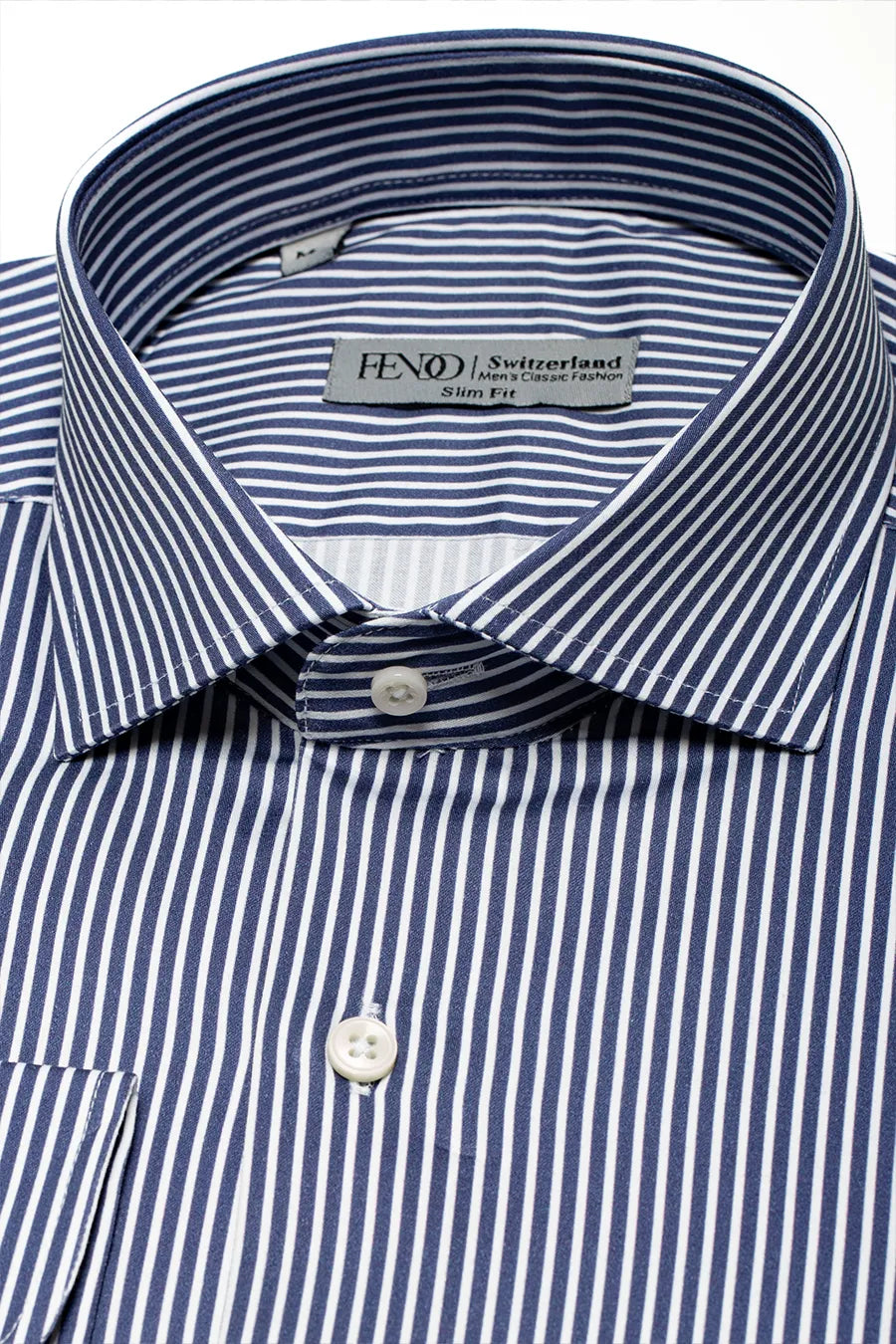 Dunkelblaues Slim Fit Baumwollhemd mit weißen Streifen