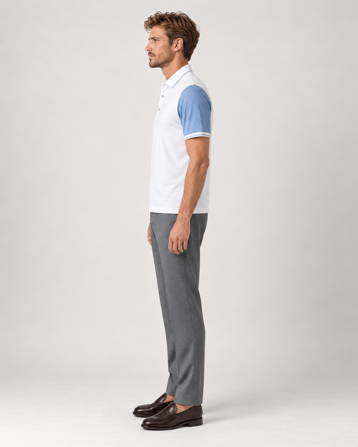 Weisses und blaues Polo-Shirt aus Baumwolle