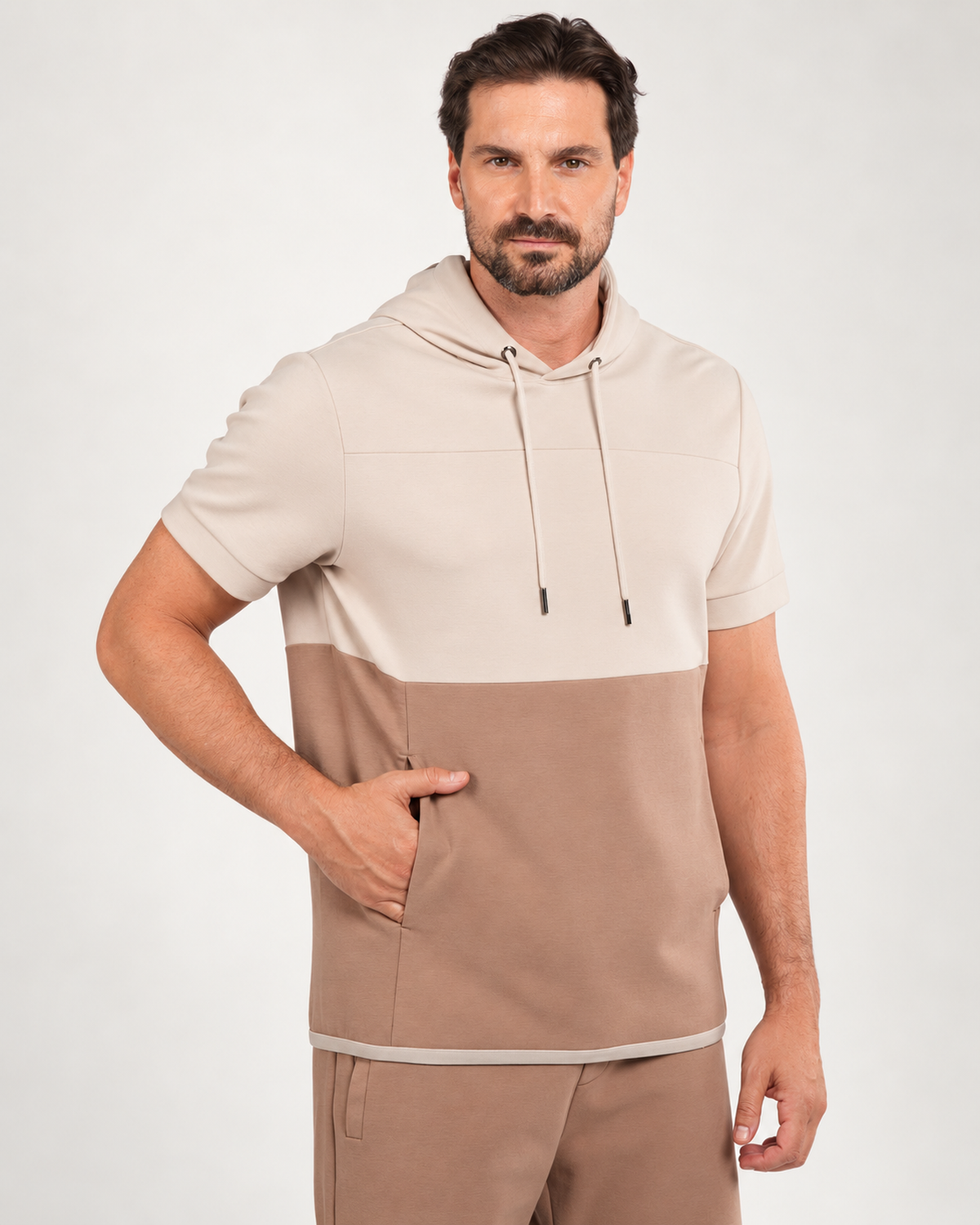 Two-tone tracksuit with short-sleeved hoodie in beige