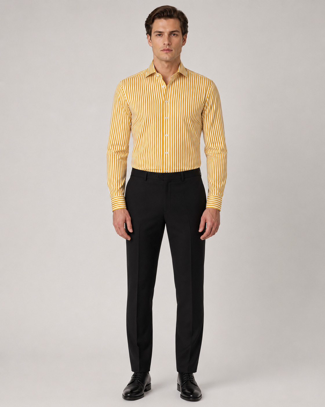 goldenes Slim Fit Baumwollhemd mit weissen Streifen