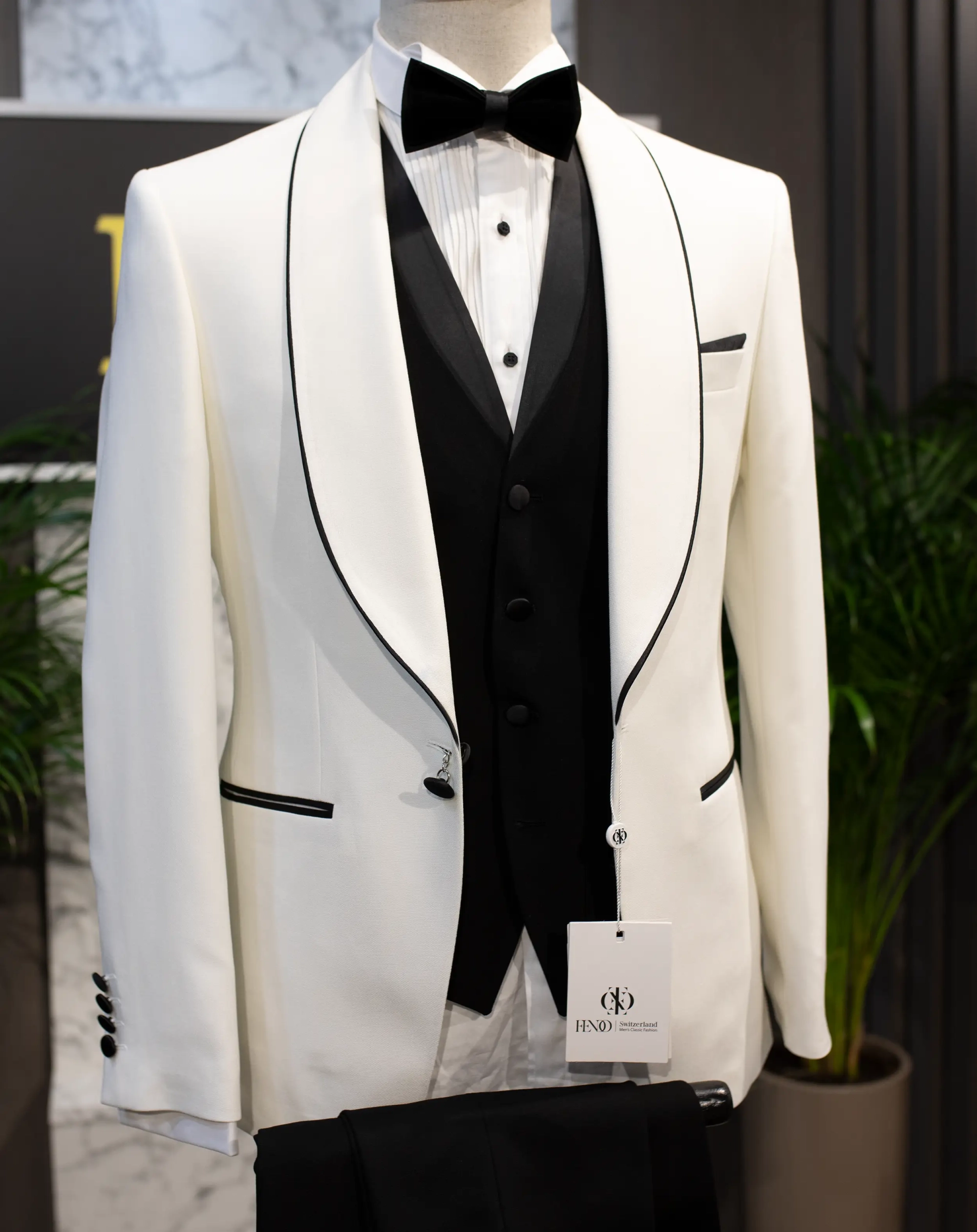 Bayonne tuxedo suit