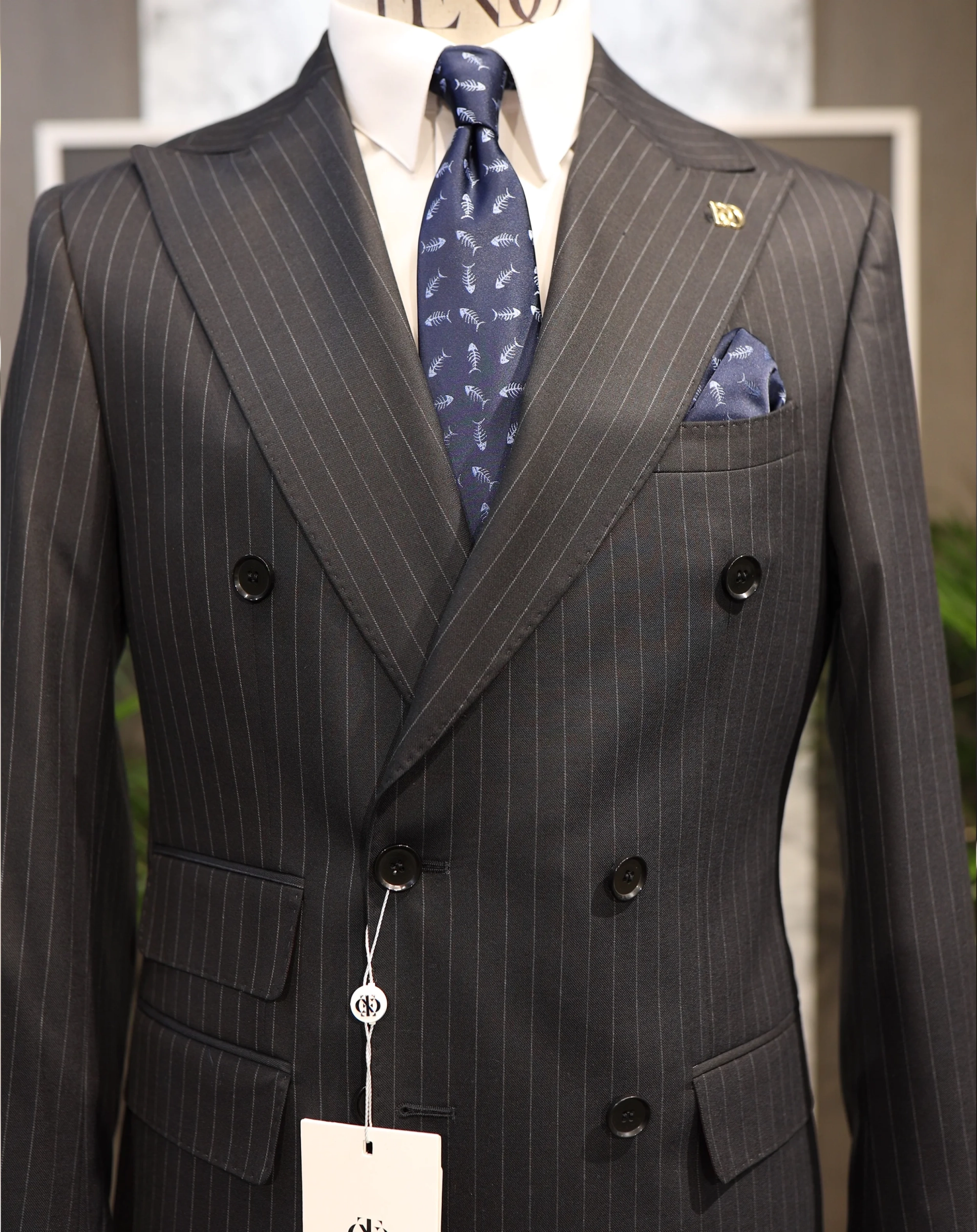 Berneuse gray double-breasted striped suit