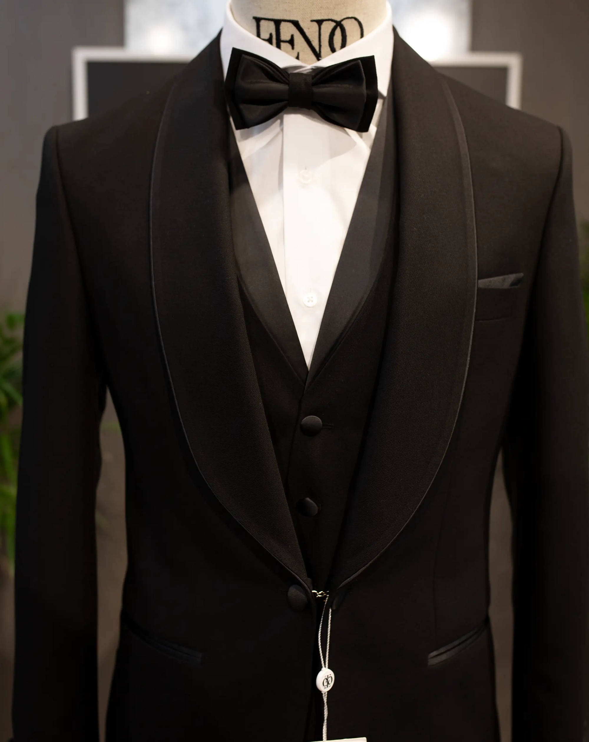 Limoges black tuxedo suit