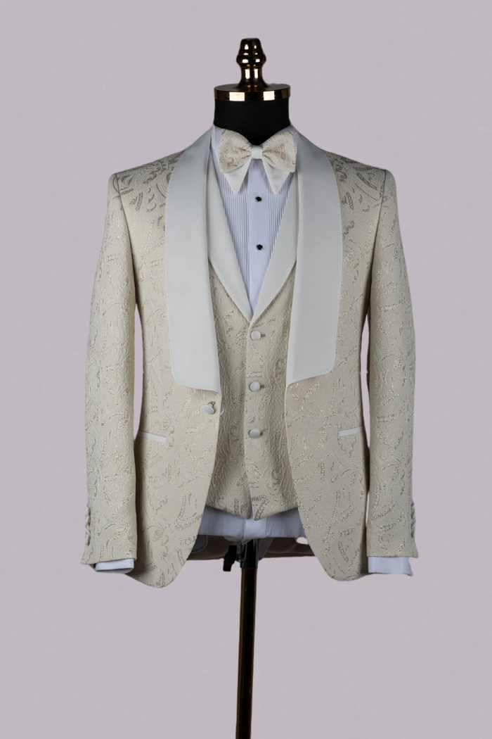 Pamplona cream-colored tuxedo