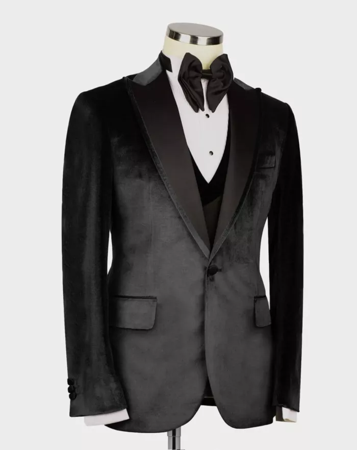 Black tuxedo from Lamezia Terme