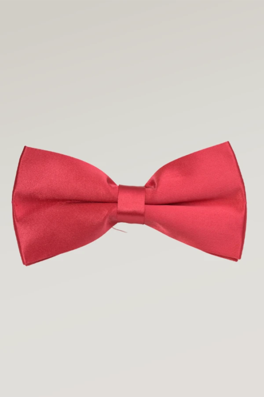 Rose-colored pre-tied bow tie