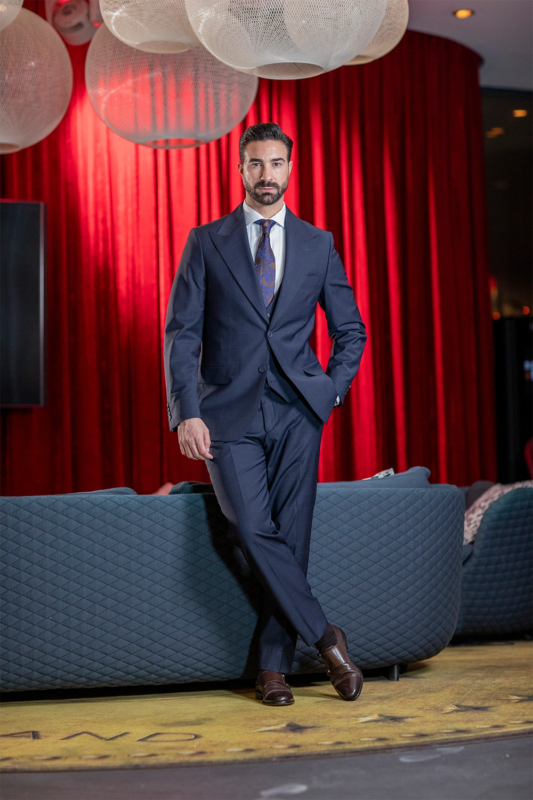 Dark blue checked single-breasted modern-fit suit