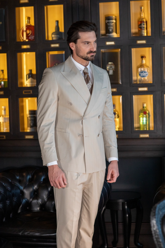 Beige gestreift Modern Fit Zweireiher Anzug