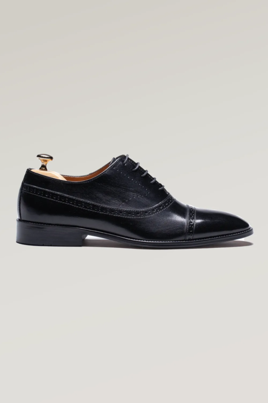 Schwarzer Büffelleder Brogue Oxford-Schuh