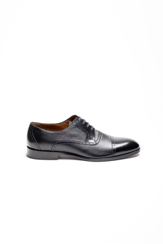Schwarze klassische Schuhe