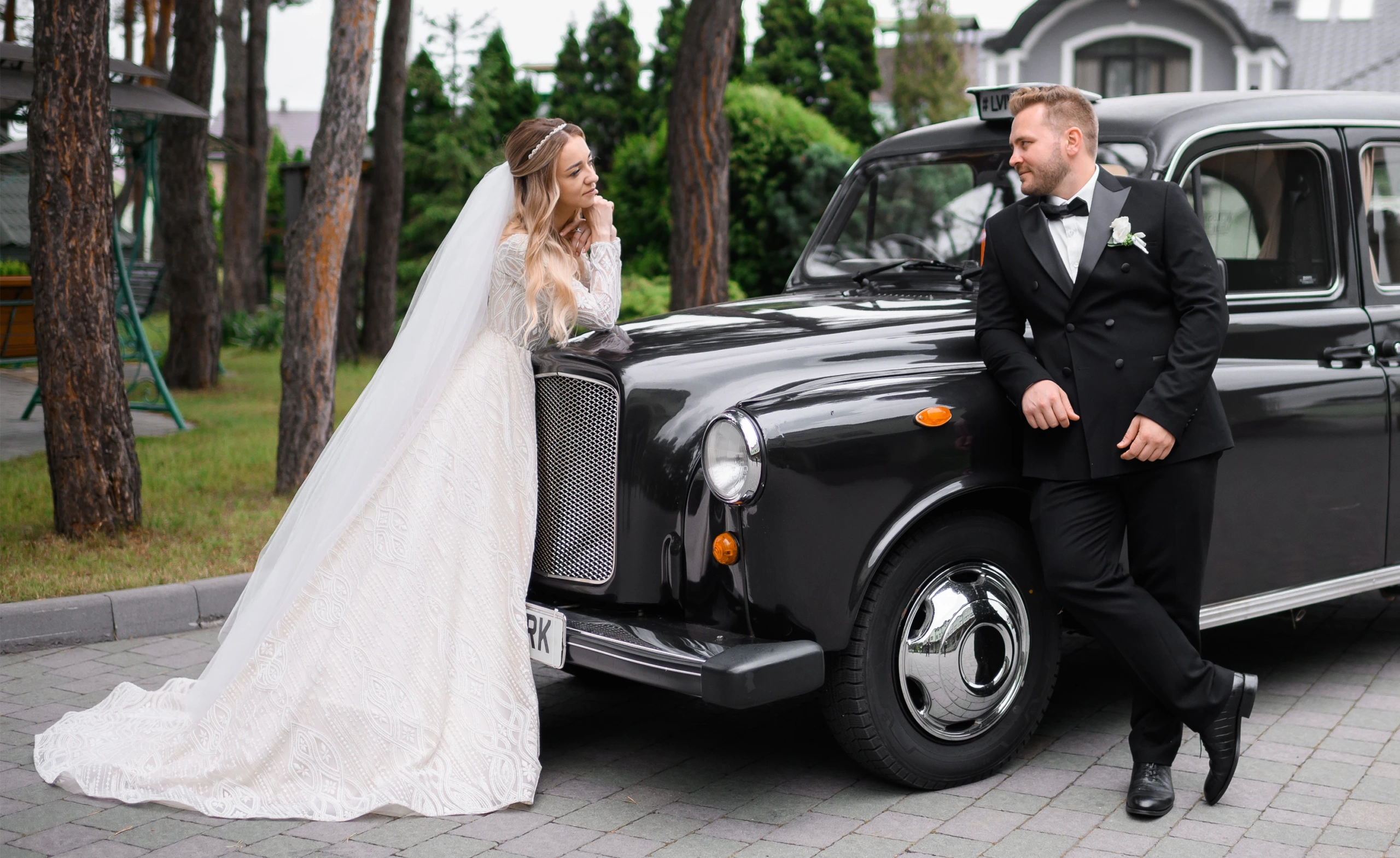 Hochzeitsanzüge